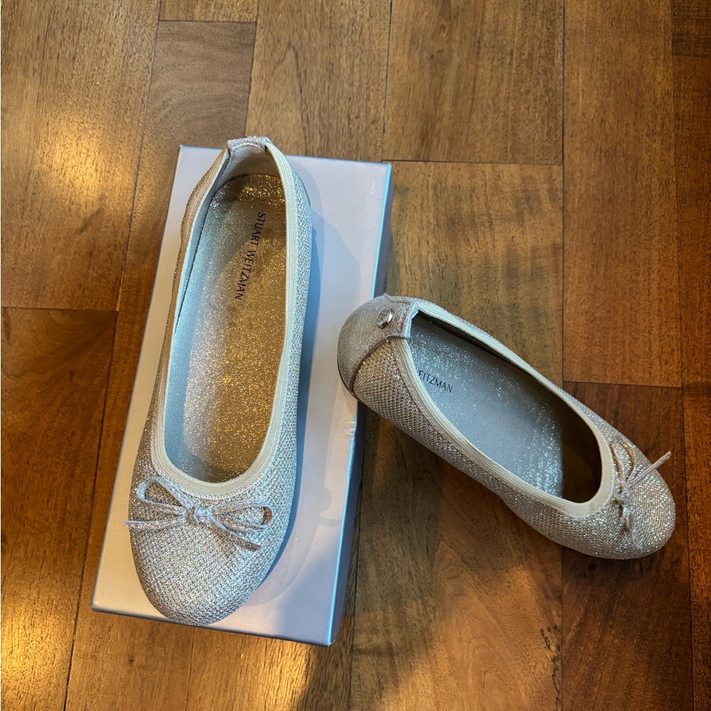 Girls's Stuart Weitzman Silver Ballet Flats Size 4